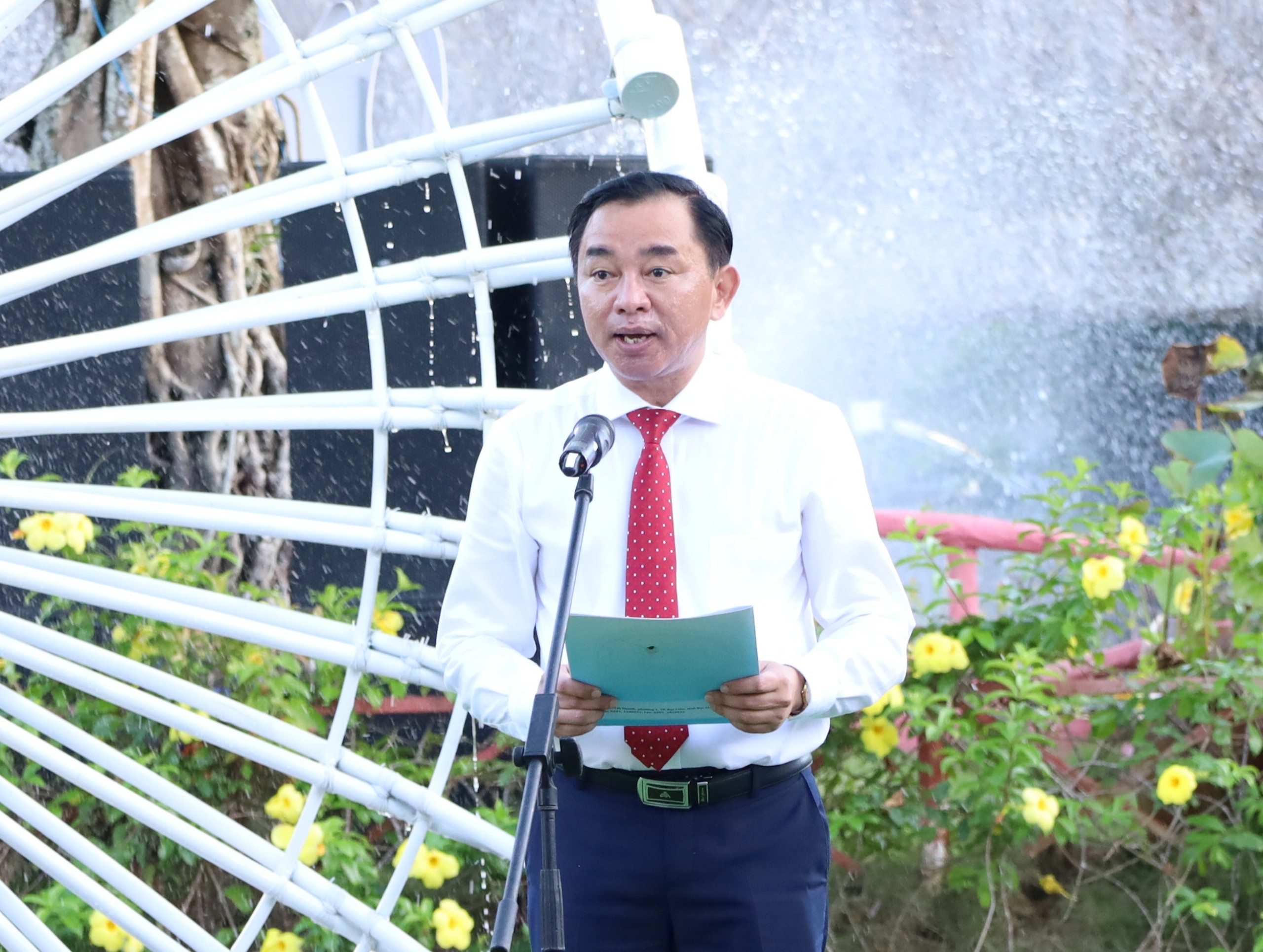 Ông Phan Thanh Duy - Phó Chủ tịch UBND tỉnh Bạc Liêu phát biểu tại chương trình.