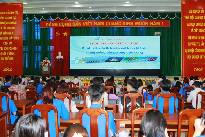 Toàn cảnh hội thảo Phát triển du lịch gắn với kinh tế biển vùng Đồng bằng sông Cửu Long.