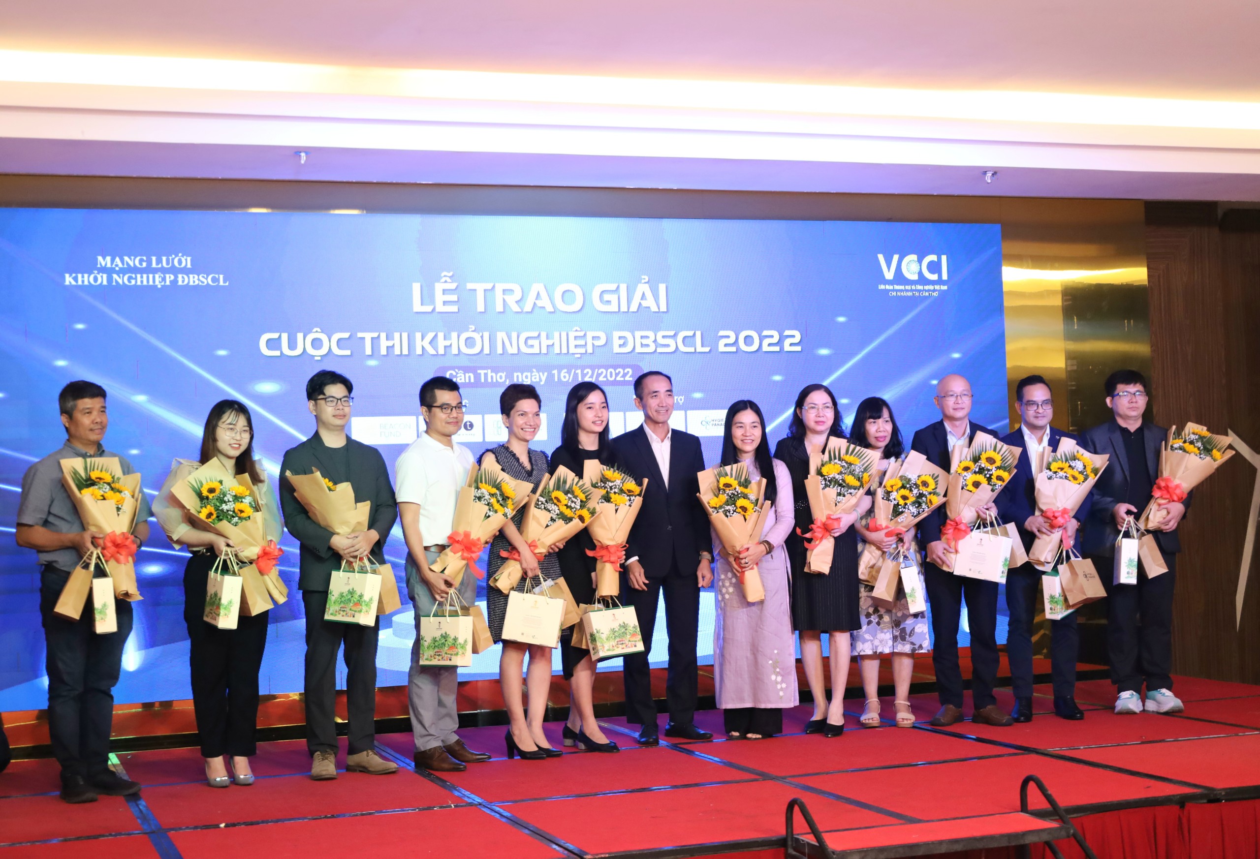 Dự án Cua Vn - Nâng tầm cua Việt đạt giải nhì Cuộc thi Khởi nghiệp ĐBSCL 2022