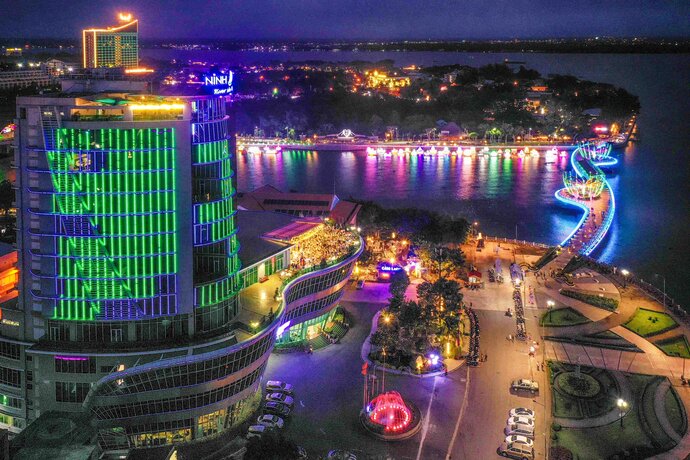 Khách sạn Ninh Kiều Riverside - nơi tổ chức chương trình Xuân Yêu Thương.