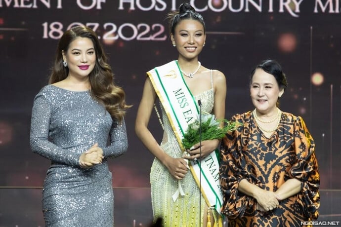 Hoa khôi Đại học Nam Cần Thơ năm 2021 Thạch Thu Thảo giành danh hiệu Á hậu 2 tại cuộc thi Hoa hậu các Dân tộc Việt Nam 2022, cô đại diện Việt Nam sang Philippines dự thi Hoa hậu Trái đất 2022 và lọt vào Top 20 tại đấu trường này. (Ảnh: Ngôi sao)