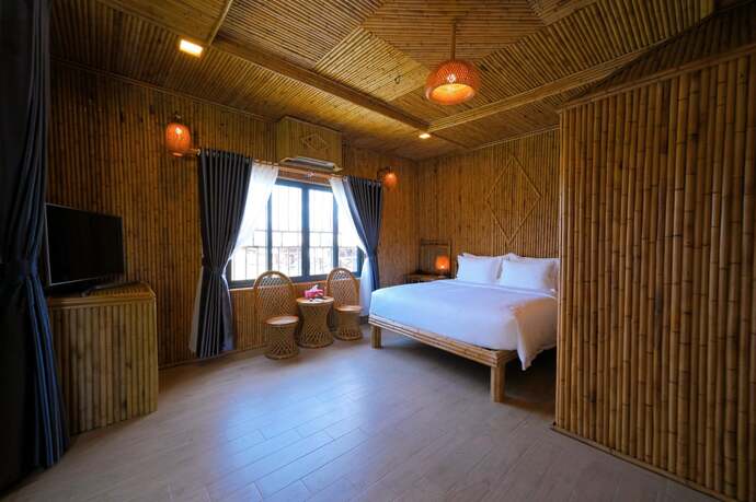 Không gian sang trọng kết hợp giữa lối kiến trúc Đông Dương cùng chất liệu tre Việt Nam đã tạo nên nét độc đáo trong cùng một khu nghỉ dưỡng tại Cantho Eco Resort.