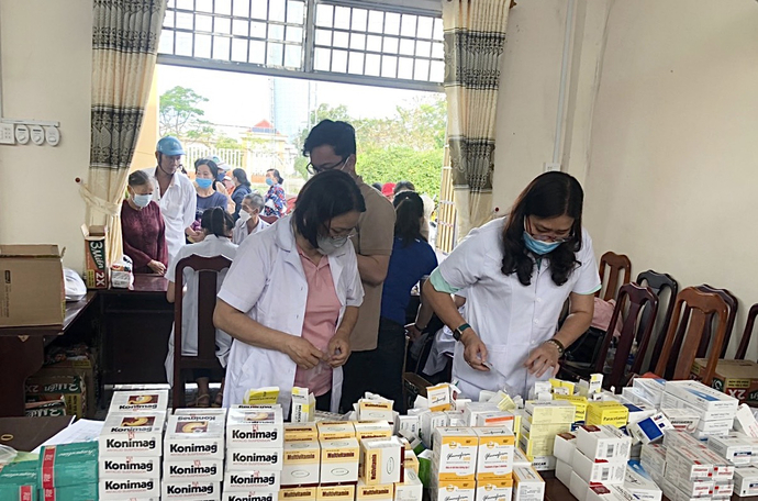 Một vài hoạt động ý nghĩa khác của Trường và Bệnh viện Đại học Y dược Cần Thơ nhằm hưởng ứng Ngày thầy thuốc Việt Nam 27/02.