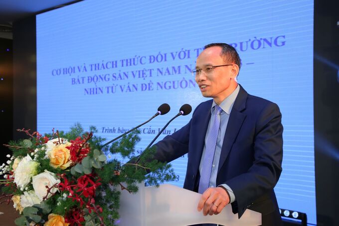 TS. Cấn Văn Lực