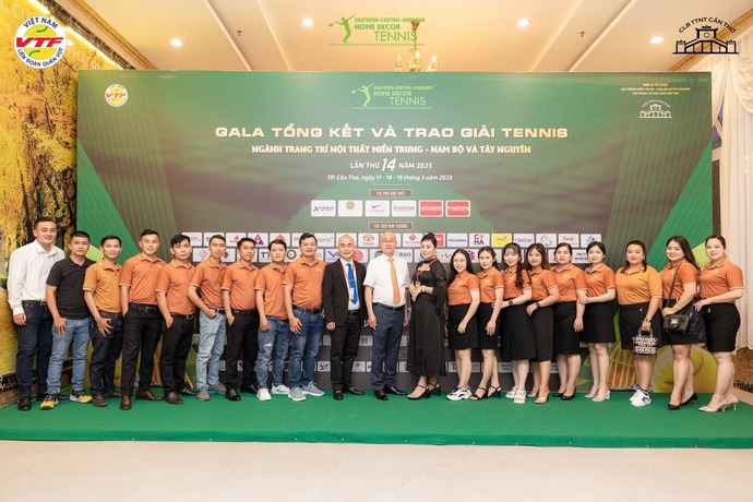 Giải Tennis ngành Trang trí nội thất miền Trung Nam Bộ và Tây Nguyên lần thứ 14 thành công rực rỡ trên sân Thủ phủ miền Tây sông nước.