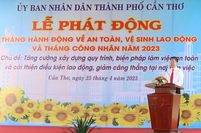 Ông Nguyễn Thực Hiện, Phó Chủ tịch UBND TP Cần Thơ phát biểu tại lễ phát động.
