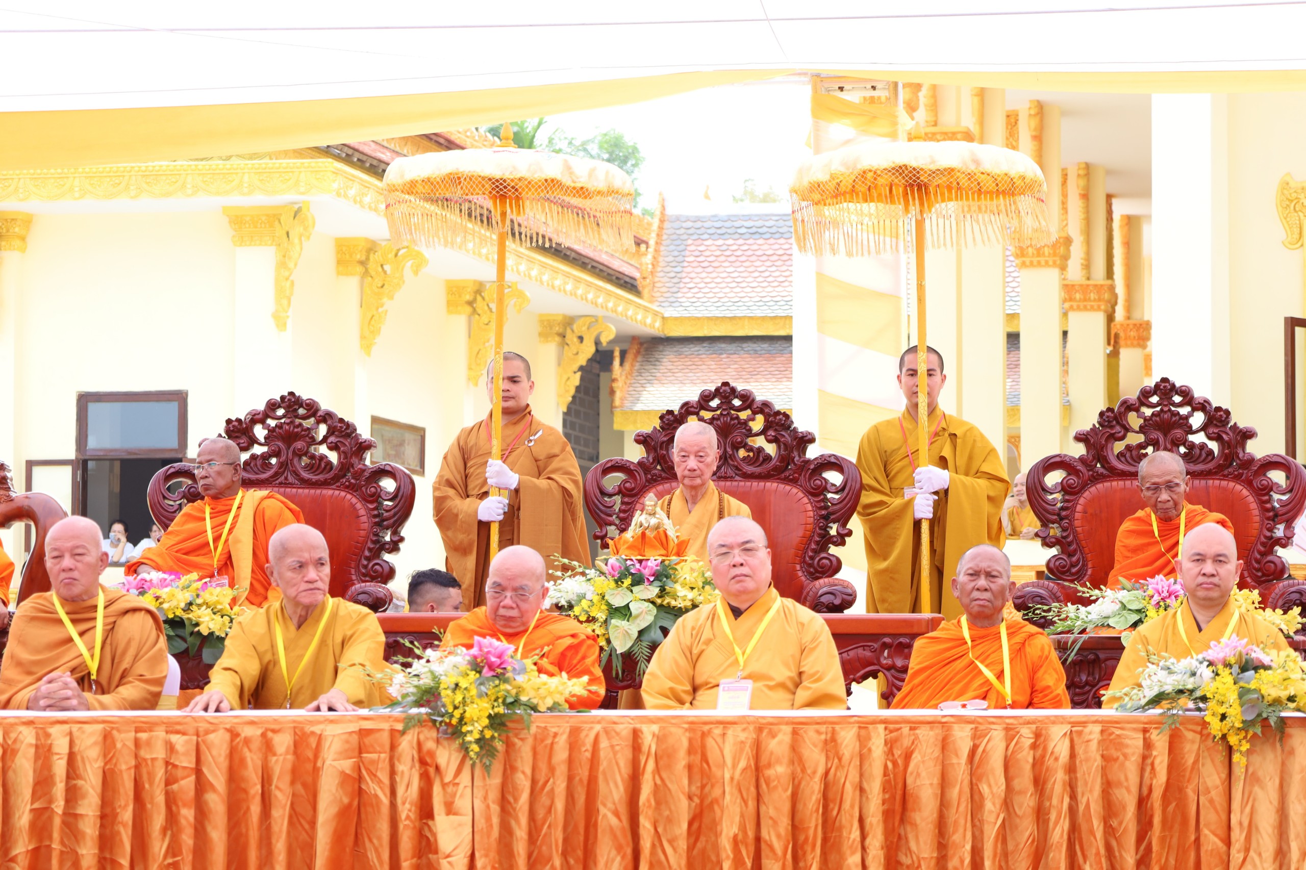 Đại lễ vinh dự được cung đón Đại lão Hòa thượng Thích Trí Quảng - Pháp chủ Hội đồng Chứng minh GHPGVN.