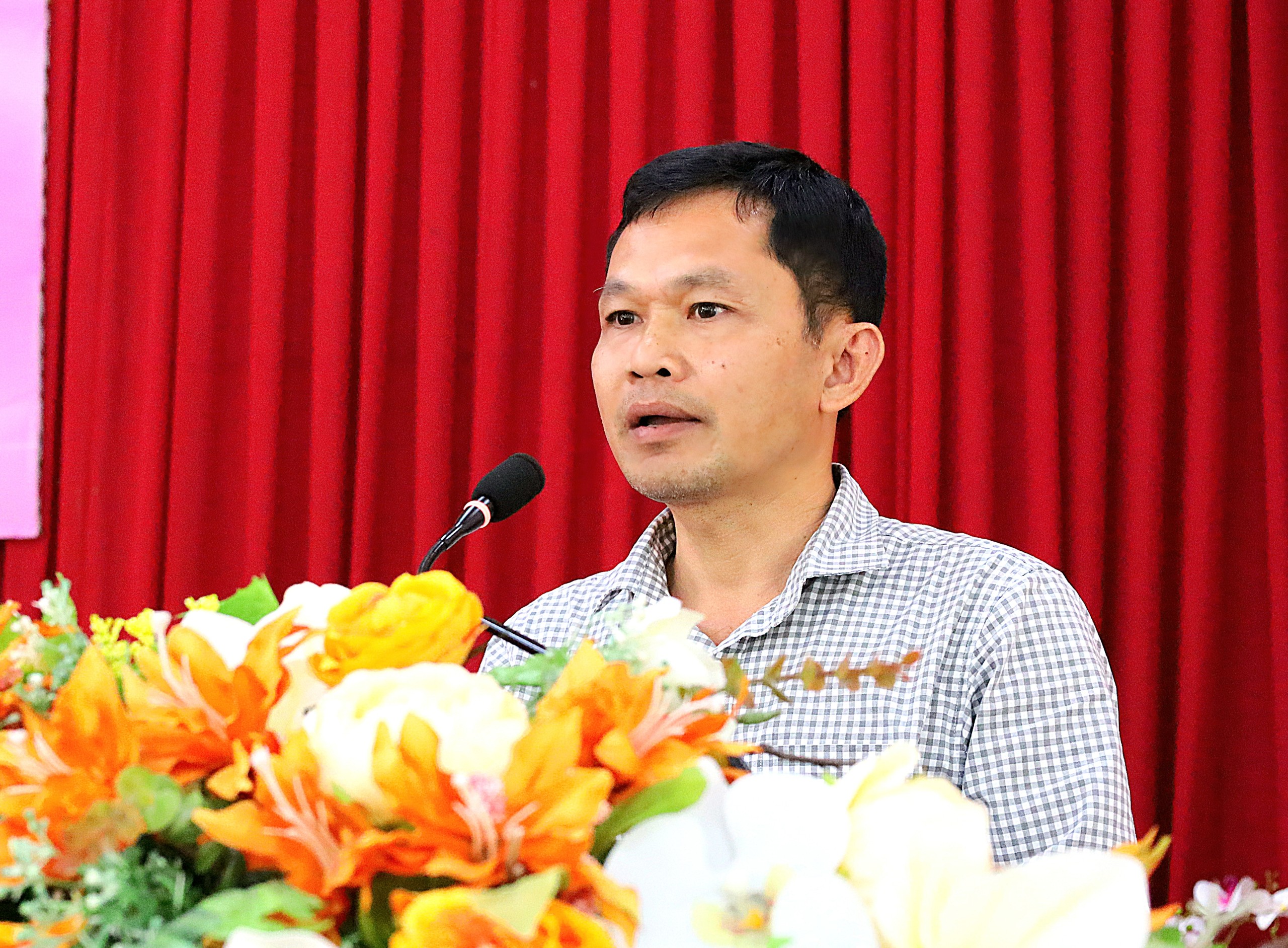Ông Nguyễn Ngọc Huy – Giám đốc Công ty TNHH Thanh Long Cần Thơ – Phó BTC giải Tennis phát biểu tại chương trình.