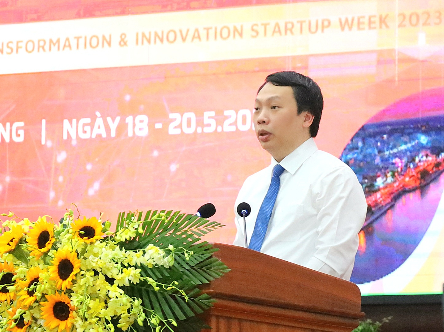 Ông Nguyễn Huy Dũng - Thứ trưởng Bộ Thông tin và Truyền thông phát biểu chỉ đạo tại chương trình.