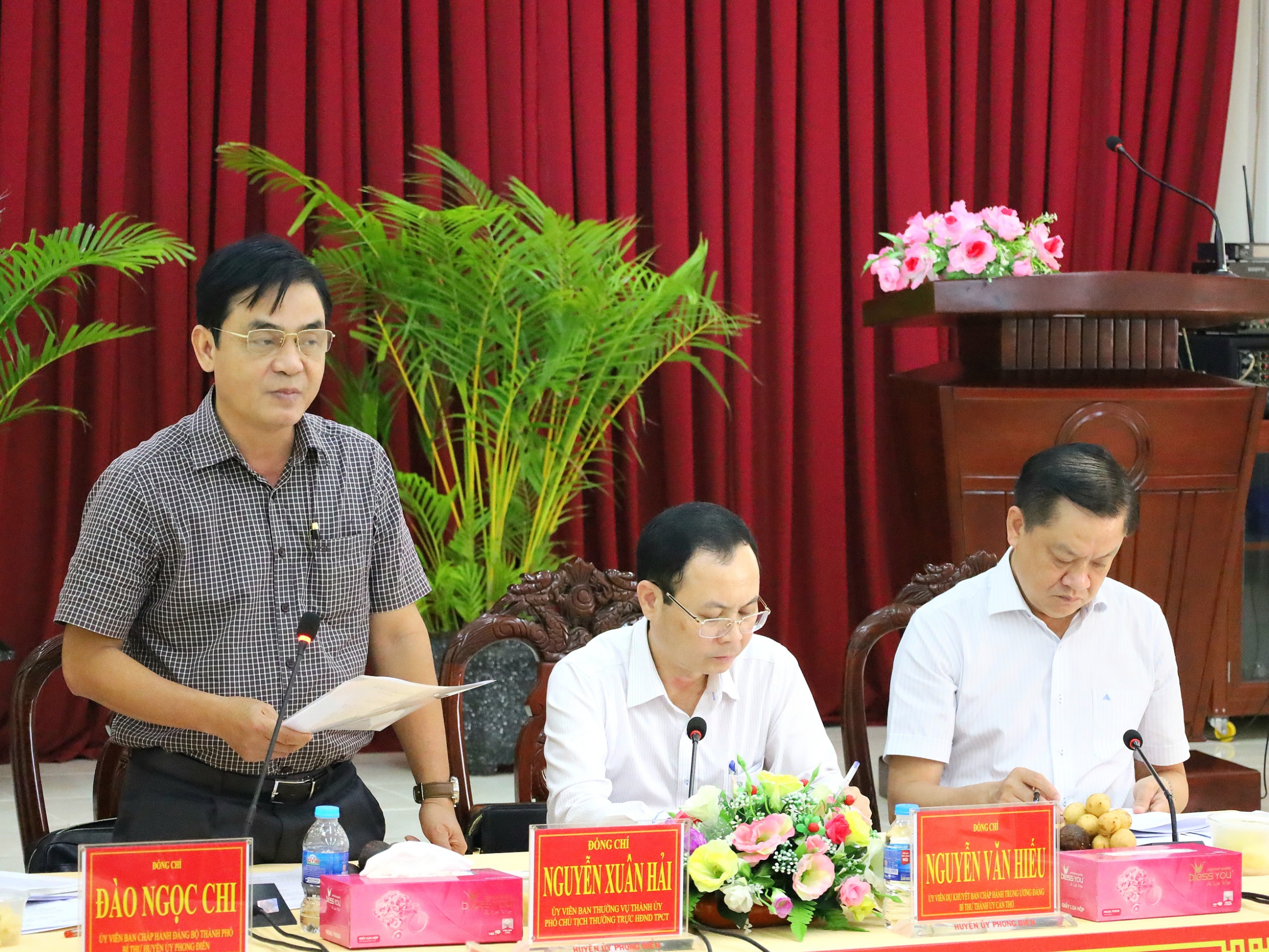 Ông Nguyễn Xuân Hải – UV BTV Thành ủy, Phó Chủ tịch thường trực HĐND TP. Cần Thơ phát biểu tại buổi làm việc.