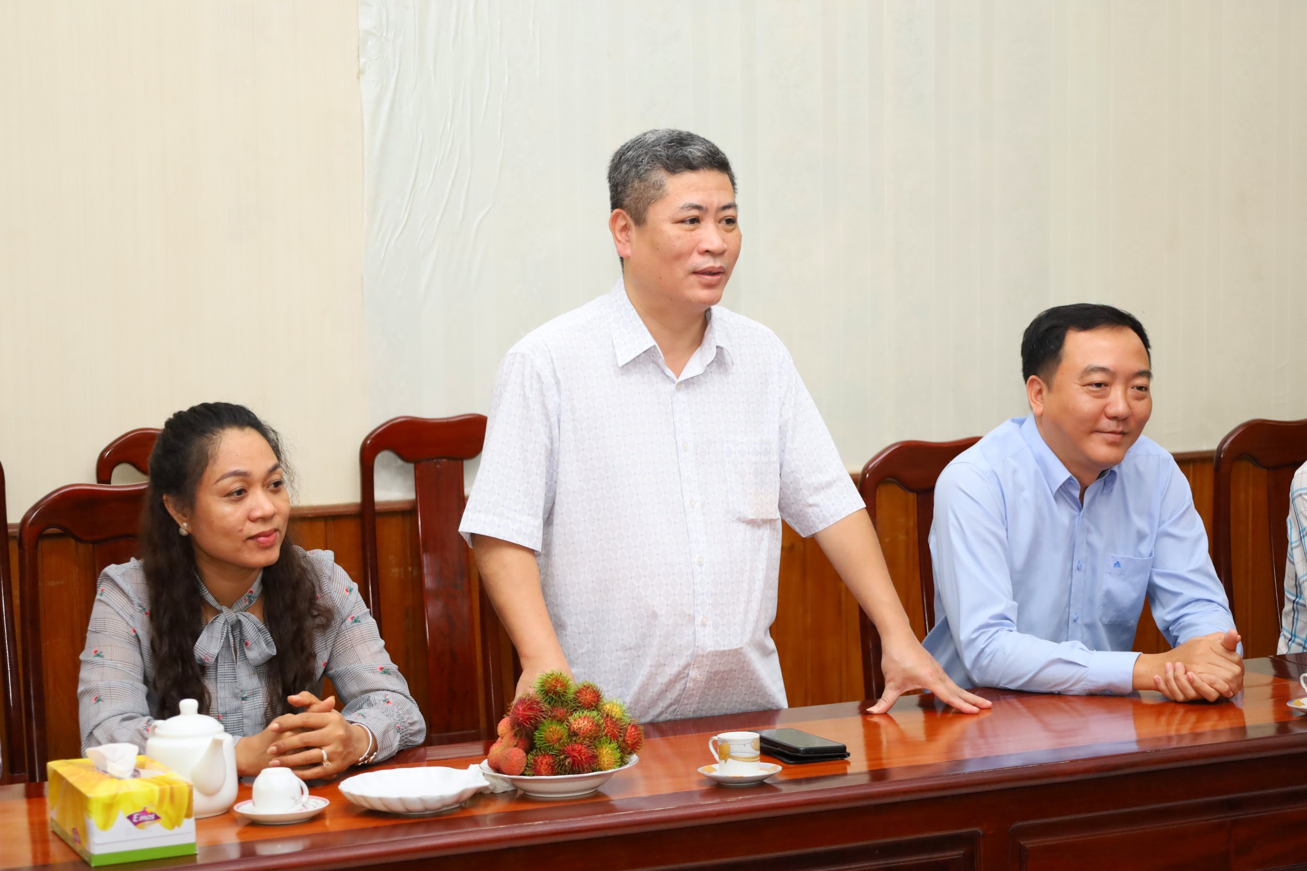 Ông Đỗ Thái Hùng - Giám đốc Cơ quan Thường trú Đài Tiếng nói Việt Nam khu vực ĐBSCL phát biểu cám ơn lãnh đạo Thành ủy Cần Thơ.