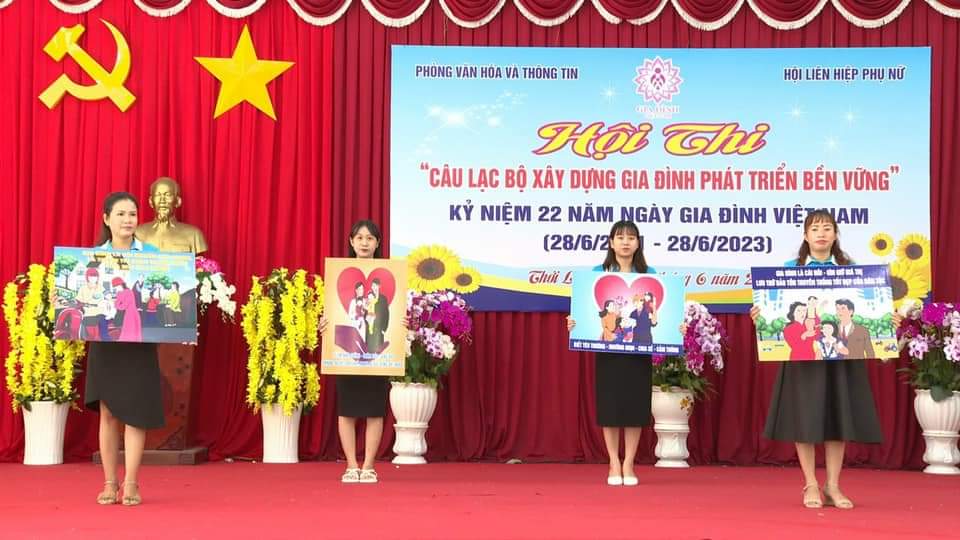 Phần thi tiểu phẩm giới thiệu của Thị trấn Thới Lai, huyện Thới Lai.