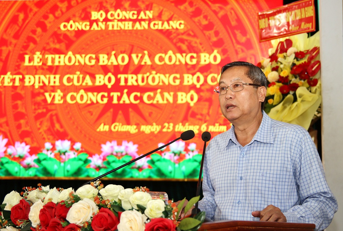 Ông Lê Văn Nưng - Phó Bí thư Thường trực Tỉnh ủy, Chủ tịch HĐND tỉnh An Giang phát biểu tại buổi lễ.