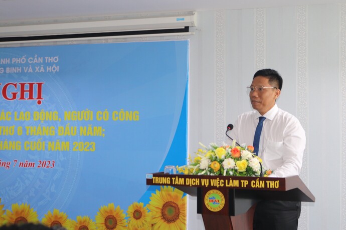Ông Nguyễn Thực Hiện- Thành ủy viên, Phó Chủ tịch UBND thành phố Cần Thơ phát biểu chỉ đạo hội nghị.