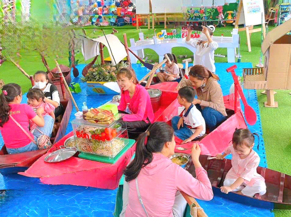 Chương trình được tổ chức nhằm giáo dục cho trẻ em hiểu biết và thêm yêu di sản văn hóa địa phương.