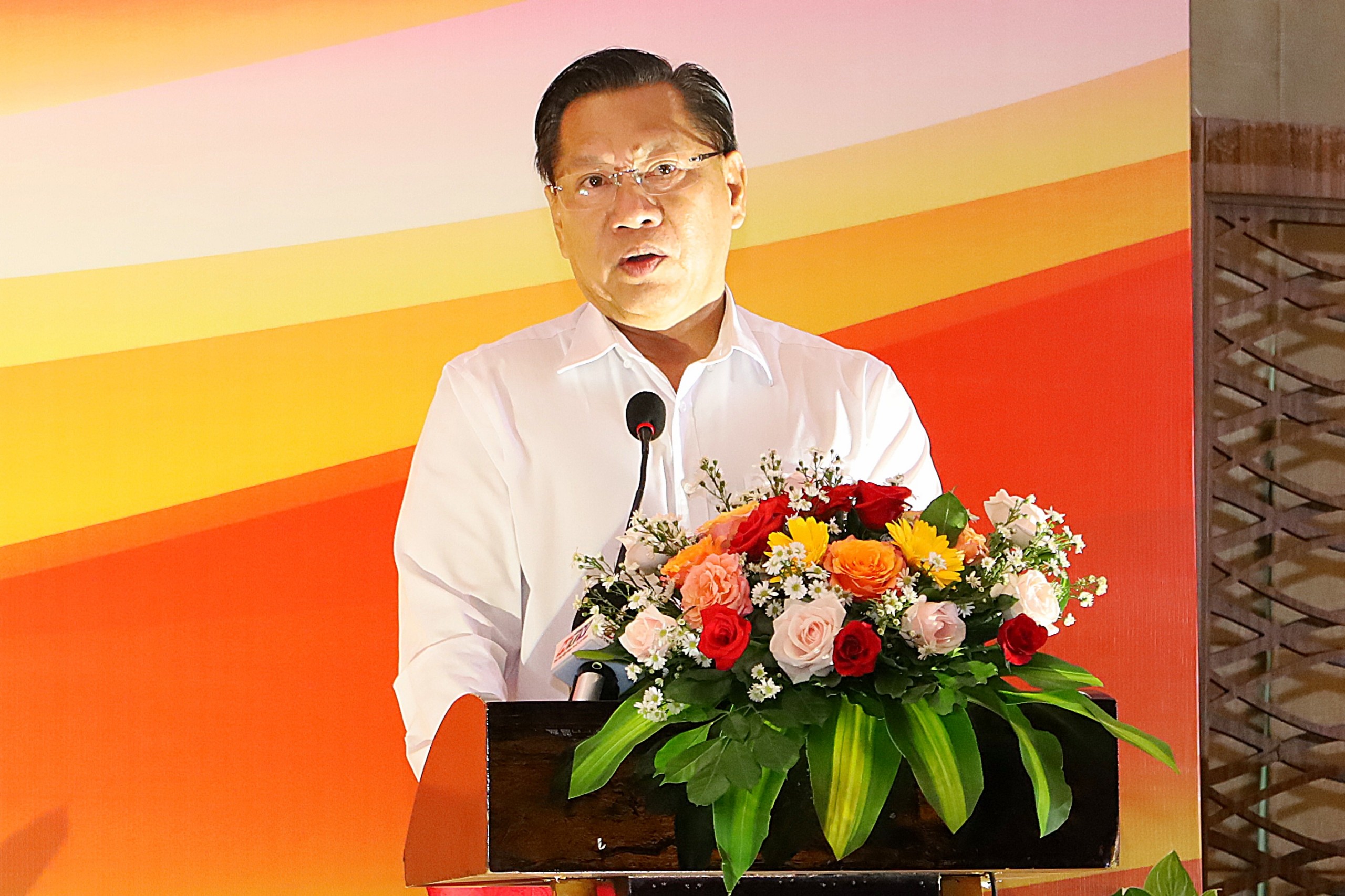 Ông Trần Anh Thư - Phó Chủ tịch UBND tỉnh An Giang phát biểu tại hội nghị.
