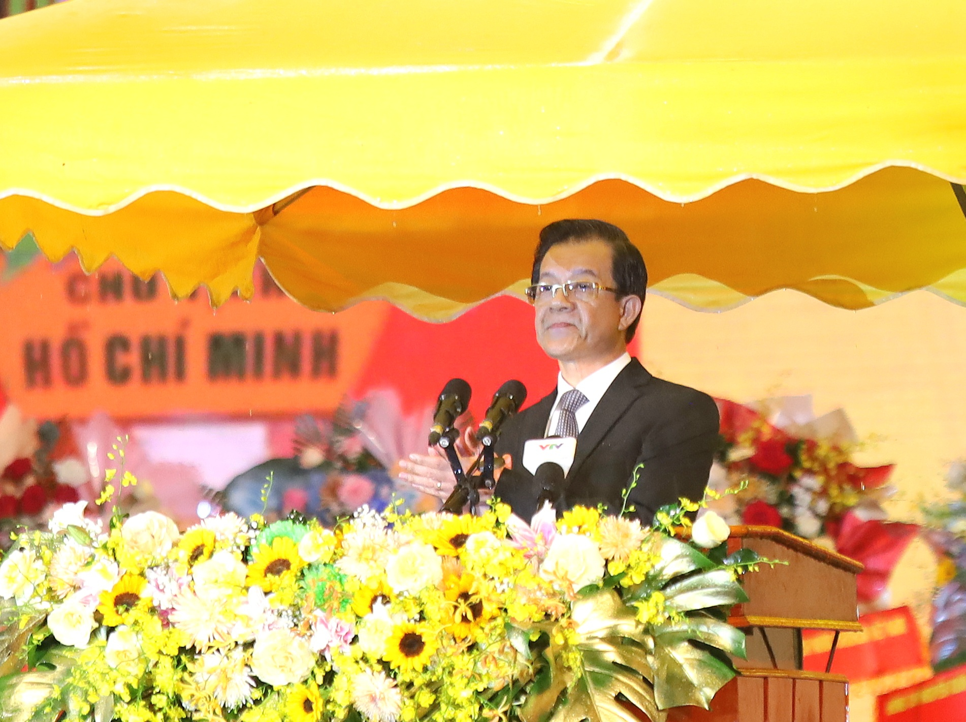 Ông Lê Hồng Quang - Bí thư Tỉnh ủy An Giang đọc diễn văn tại lễ kỷ niệm.
