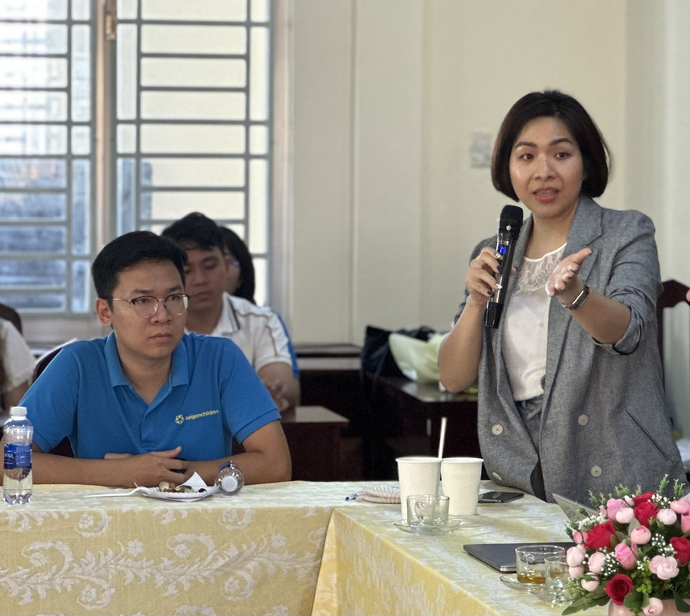 ThS. BS Khoa tâm thần, Tâm lý gia Vũ Hoàng Phương Vy đại diện tổ chức Saigon Children's Charity CIO chia sẻ những kiến thức về can thiệp sớm cho trẻ em rối loạn phổ tự kỷ.