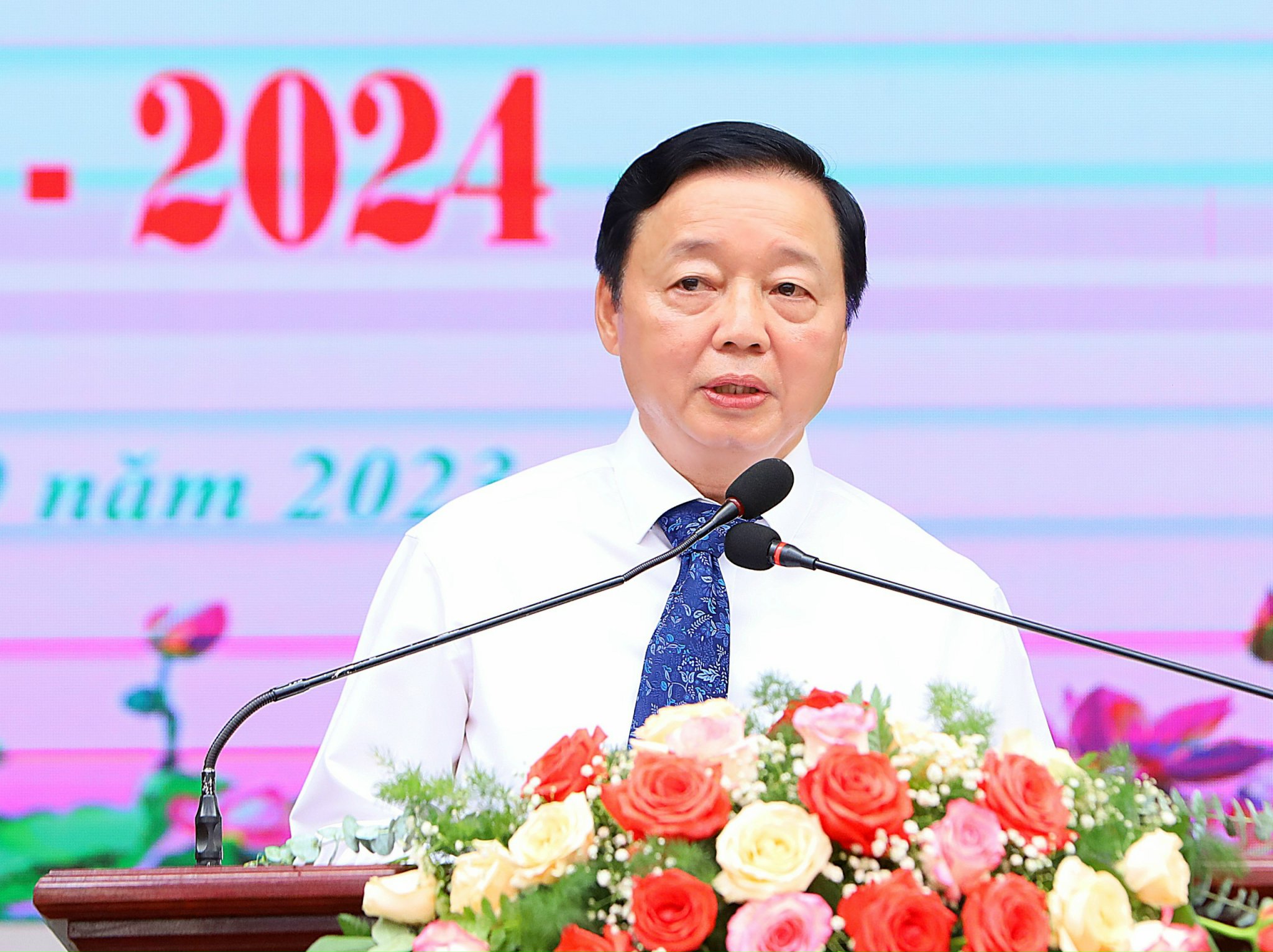 Phó Thủ tướng Chính phủ Trần Hồng Hà phát biểu tại lễ khai giảng Trường THCS Đoàn Thị Điểm, quận Ninh Kiều, TP. Cần Thơ.