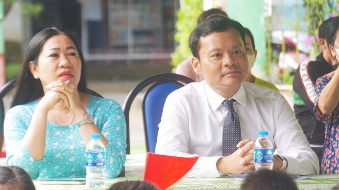 Các đại biểu tham dự Lễ khai giảng tại Trường Mầm non Lê Bình.