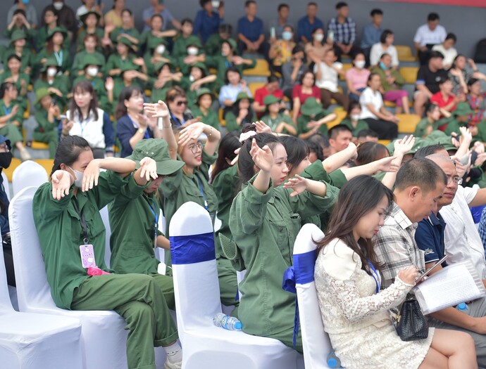 Press Cup không chỉ gây ấn tượng bởi sự chuyên nghiệp, bài bản và những đường bóng chuyên nghiệp mà hình ảnh của hàng trăm cổ động viên trên khán đài cũng mang lại nhiều cảm xúc và ấn tượng cho những người theo dõi giải đấu