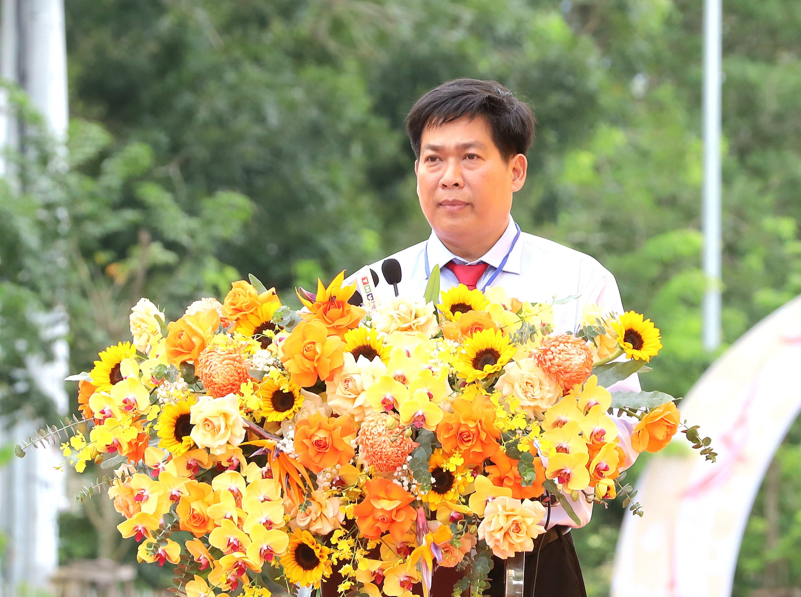 Ông Nguyễn Trung Kiên – Phó Giám đốc Sở Công thương tỉnh Vĩnh Long phát biểu tại lễ khai mạc.