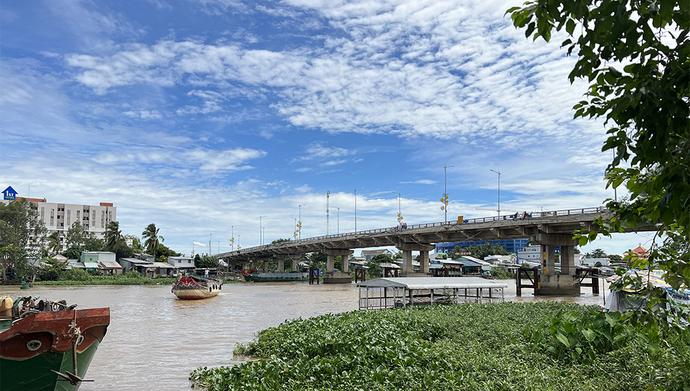 Cầu Tôn Đức Thắng nơi Hải ném cháu bé xuống sông.