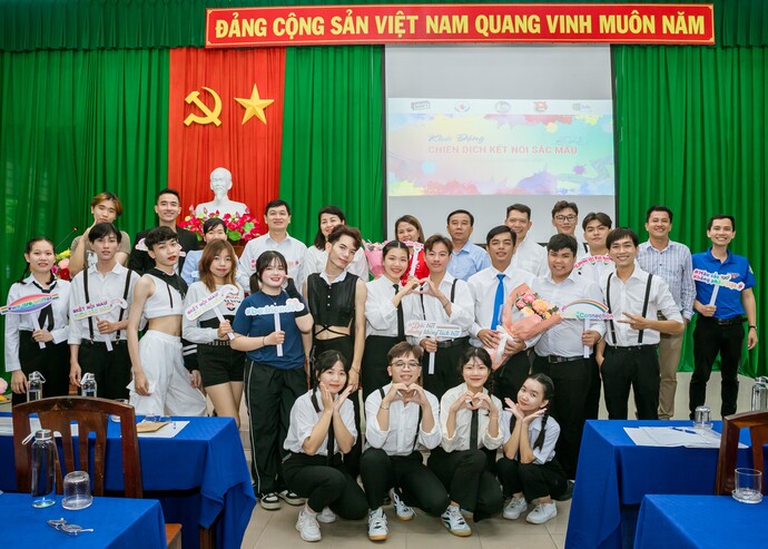 Chiến dịch Kết nối sắc màu năm 2023 diễn ra với nhiều hoạt động cộng đồng mang thông điệp ý nghĩa đến cộng đồng LGBT tại TP Cần Thơ.