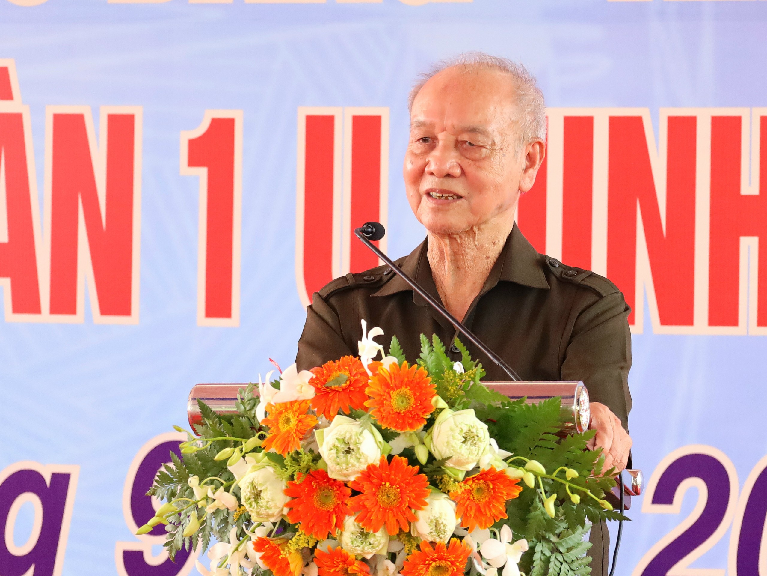 Đại tướng Phạm Văn Trà - Nguyên Ủy viên Bộ Chính trị, nguyên Bộ trưởng Bộ Quốc phòng, nguyên Trung đoàn trưởng Trung đoàn 1 U Minh phát biểu tại buổi lễ.