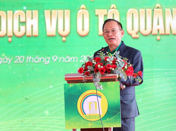 Ông Lê Văn Thống, Giám đốc Quỹ Đầu tư phát triển TP Cần Thơ cho biết: Trung tâm đậu xe ô tô dưới 17 chỗ và xe mô tô là công trình điểm nhấn mang lại sự kỳ vọng lớn cho người dân Tây Đô bởi quy mô đầu tư xây dựng, sự tiện nghi, hiện đại và thuận lợi cho người gửi xe.