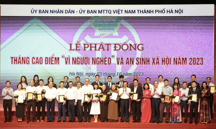 T&T Group là một trong những doanh nghiệp được UBND - Ủy ban MTTQ Việt Nam TP Hà Nội vinh danh vì những đóng góp tích cực cho công tác giảm nghèo và an sinh xã hội của thành phố. (Nguồn: T&T Group)