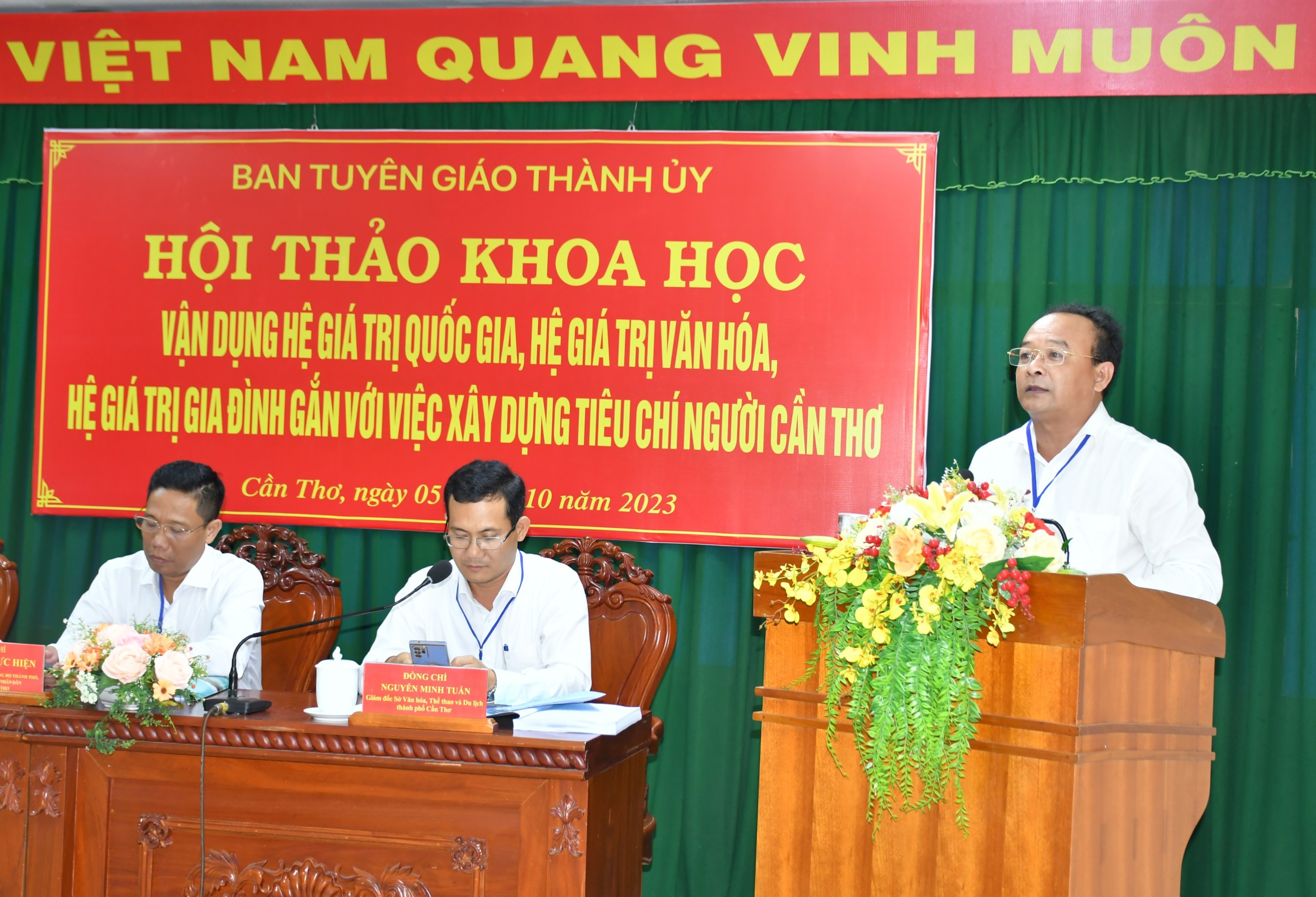 Ông Nguyễn Ngọc Tâm - Ủy viên BTV Thành ủy, Trưởng Ban Tuyên giáo Thành ủy Cần Thơ phát biểu tổng kết hội thảo.