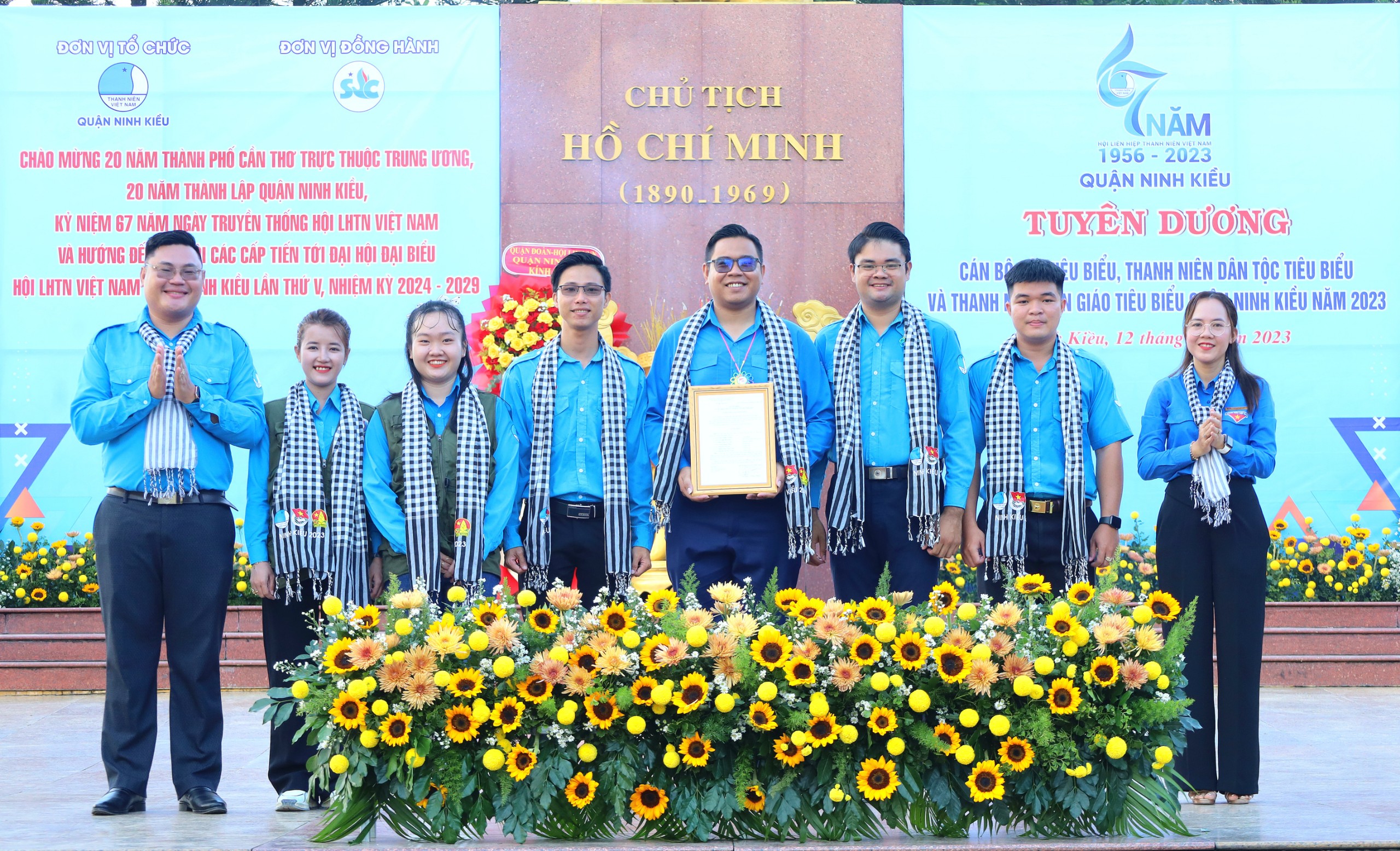 Ra mắt 07 thành viên Ban Chủ nhiệm Câu lạc bộ “Thủ lĩnh Thanh niên” quận Ninh Kiều.