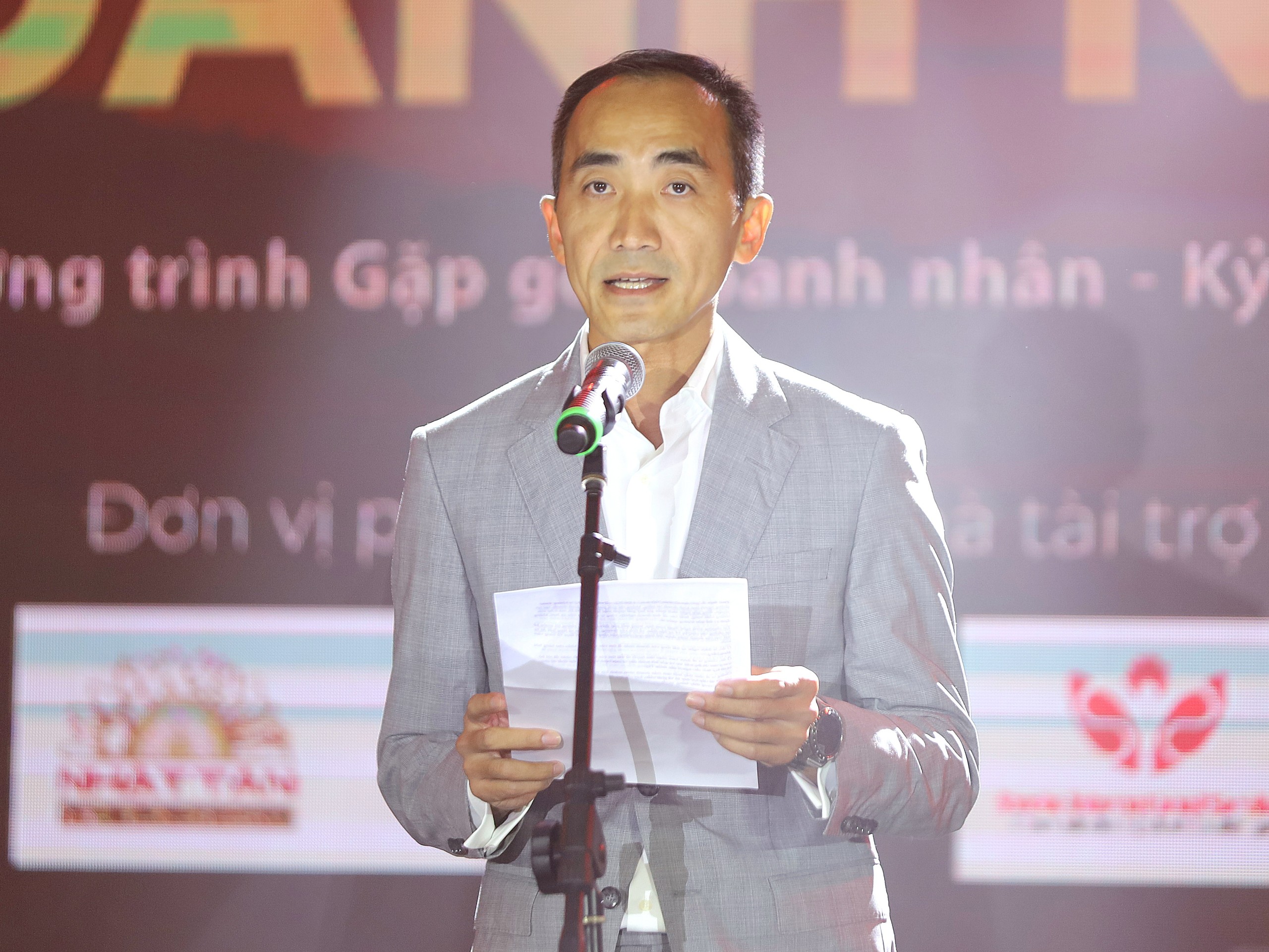 Ông Nguyễn Phương Lam – Giám đốc Liên đoàn Thương mại và Công nghiệp Việt Nam - Chi nhánh Đồng bằng Sông Cửu Long - VCCI ĐBSCL phát biểu khai mạc chương trình.