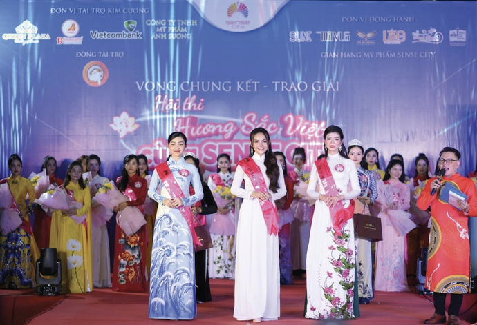 Top ba người đẹp của hội thi “Hương Sắc Việt cùng Sense City” mùa 3 – 2023.