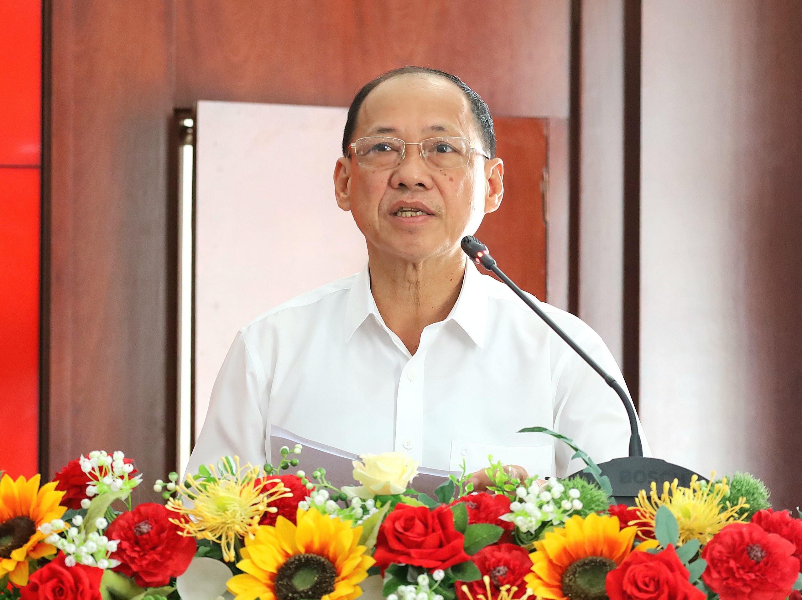 Ông Lâm Tấn Hòa - Trưởng Ban Tuyên giáo Tỉnh ủy Sóc Trăng phát biểu tại buổi họp báo.