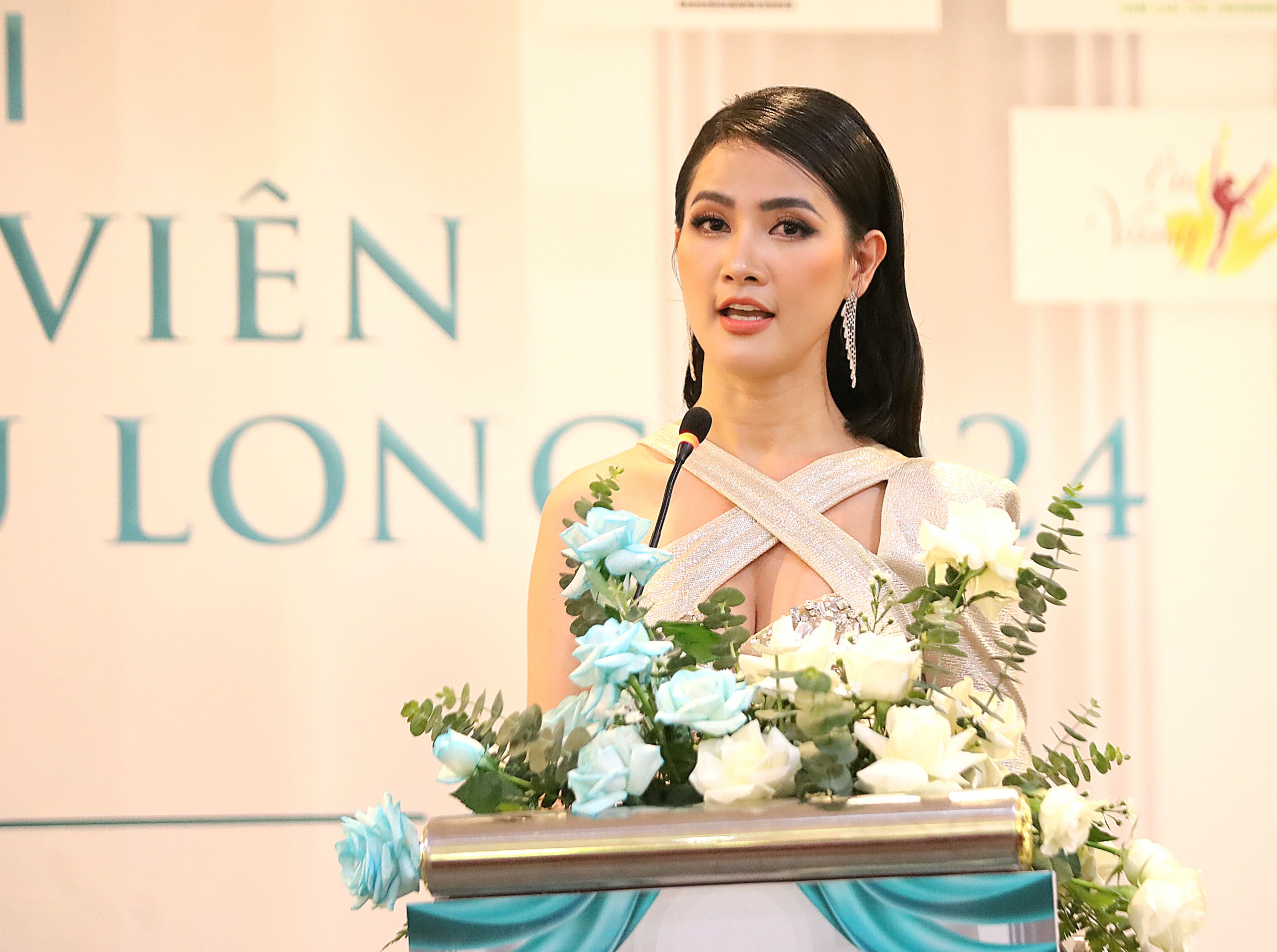 Hoa hậu Phan Thị Mơ - Hoa hậu Đại sứ Du lịch Thế giới 2018, Trưởng Ban tổ chức Cuộc thi Hoa khôi sinh viên ĐBSCL 2024 chia sẻ thông tin về cuộc thi.