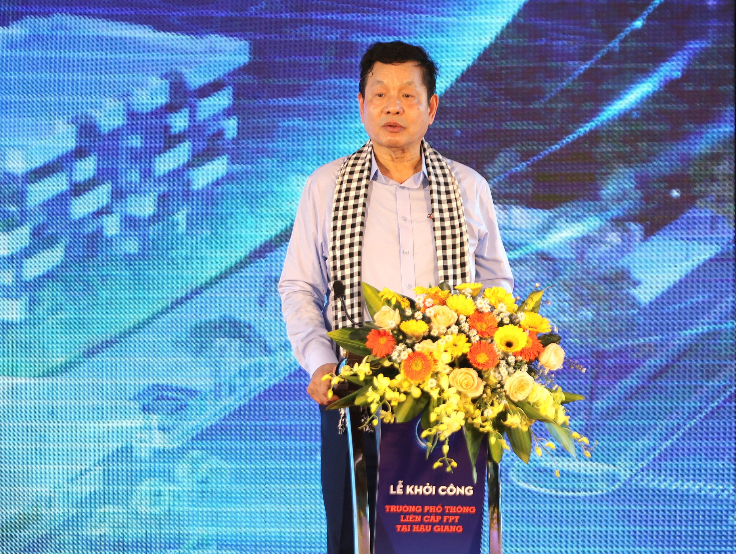 Ông Trương Gia Bình - Chủ tịch HĐQT Tập đoàn FPT phát biểu tại buổi lễ.
