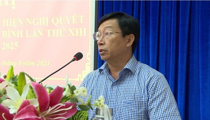 Ông Huỳnh Quốc Hoàng - Tỉnh ủy viên, Bí thư Huyện ủy Thới Bình, tỉnh Cà Mau phát biểu tại hội nghị.