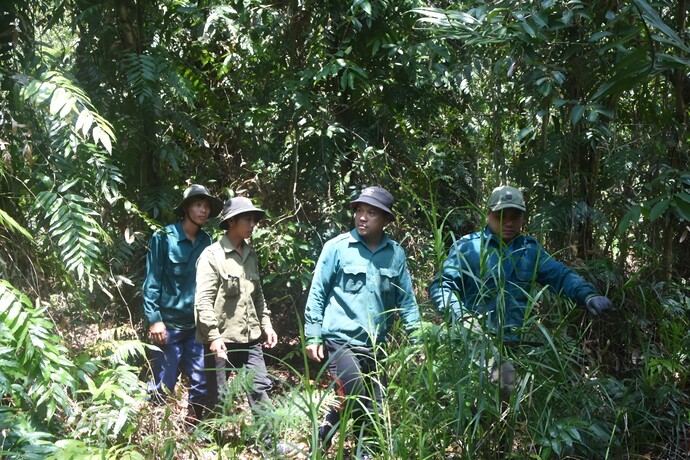 Lực lượng chức năng Vườn Quốc gia U Minh Hạ thường xuyên tuần tra và bảo vệ rừng, nhất là trong mùa khô.