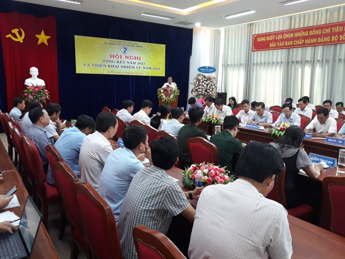 Ông Trần Quốc Chính - Giám đốc Sở Thông tin và Truyền thông tỉnh Cà Mau phát biểu chỉ đạo tại hội nghị.
