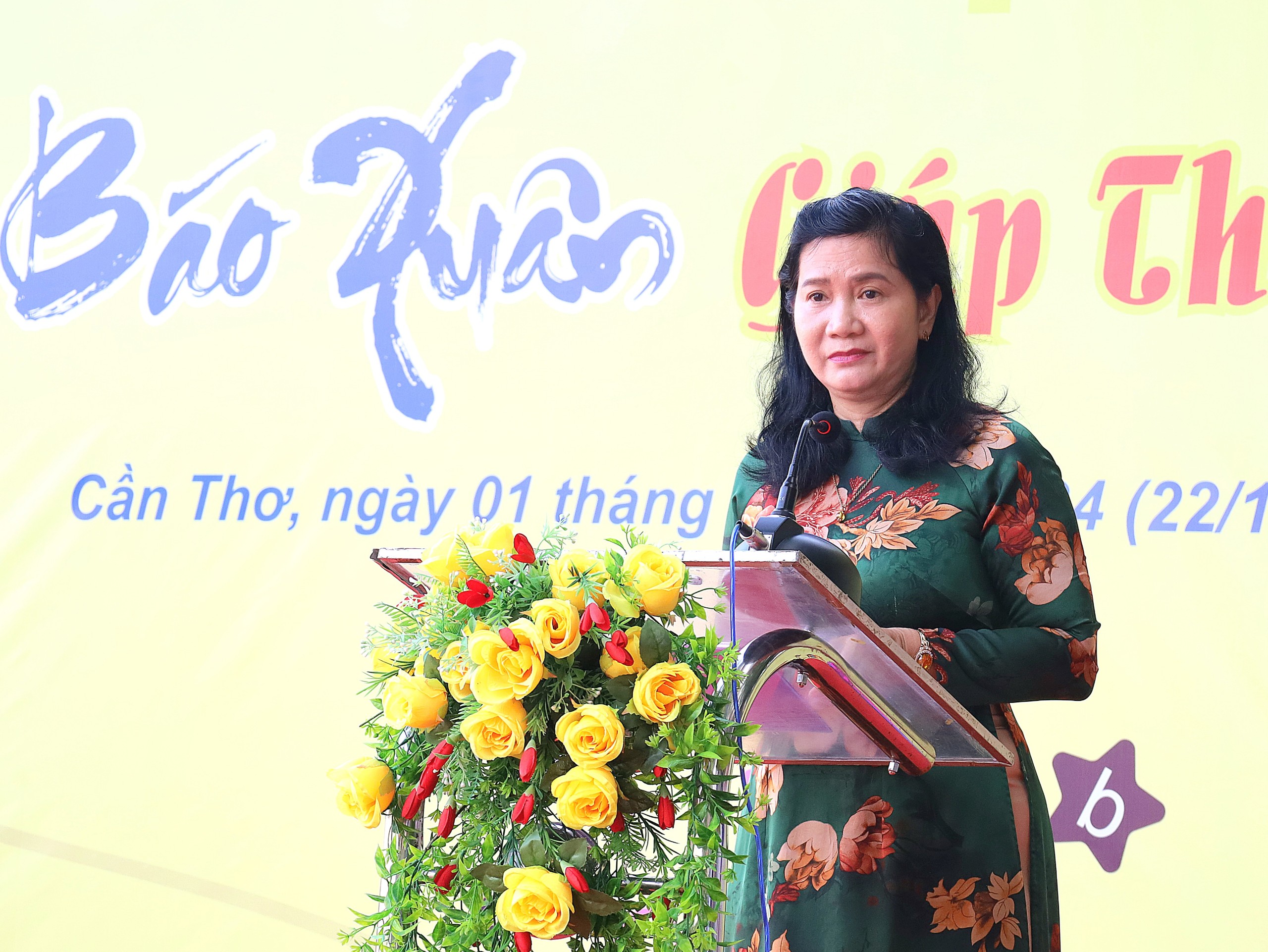 Bà Đào Thị Thanh Thúy - Phó Giám đốc Sở Văn hóa, Thể thao và Du lịch TP. Cần Thơ phát biểu khai mạc.