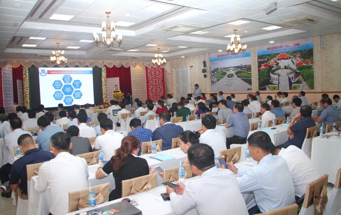 Đại biểu tham dự tại hội nghị “Triển khai nhiệm vụ phát triển ngành tôm nước lợ năm 2024”.