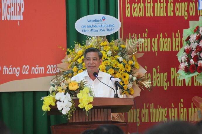 Ông Đồng Văn Thanh - Phó Bí Thư tỉnh ủy, chủ tịch UBND chia sẻ tại Hội nghị.