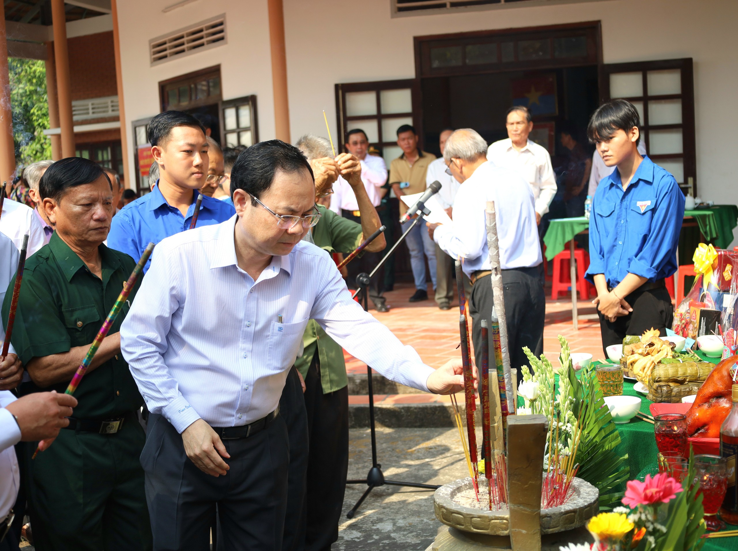 Ông Nguyễn Văn Hiếu - Ủy viên dự khuyết BCH Trung ương Đảng, Bí thư Thành ủy Cần Thơ cán bộ, chiến sĩ Biệt động TP. Cần Thơ đã anh dũng hy sinh.