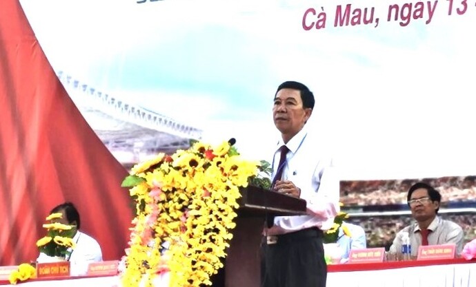 Ông Nguyễn Thanh Luận - Giám đốc sở Giáo dục và Đào Tạo phát biểu tại buổi lễ.