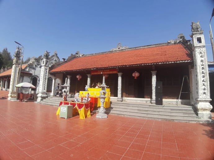 Đền thờ bà Minh Nguyệt - phu nhân Trạng Trình Nguyễn Bỉnh Khiêm.