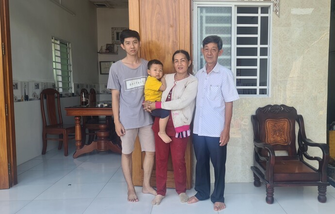 Gia đình hạnh phúc, đầy tình yêu thương của ông Võ Thanh Ngân.