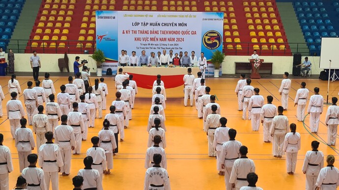 Quang cảnh Lớp tập huấn chuyên môn và Kỳ thi thăng đẳng Taekwondo quốc gia khu vực miền Nam năm 2024