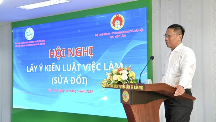 Ông Nguyễn Thực Hiện -Phó Chủ tịch UBND thành phố Cần Thơ phát biểu chỉ đạo tại hội nghị.